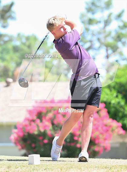 Thumbnail 3 in Metro Invitational Golf Tournament photogallery.