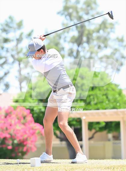 Thumbnail 3 in Metro Invitational Golf Tournament photogallery.