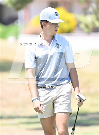 Thumbnail 3 in Metro Invitational Golf Tournament photogallery.