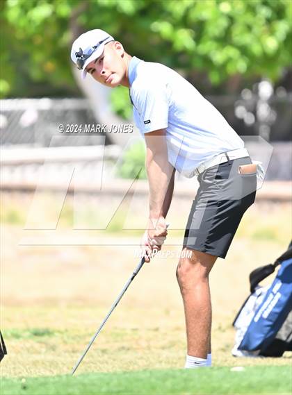 Thumbnail 3 in Metro Invitational Golf Tournament photogallery.