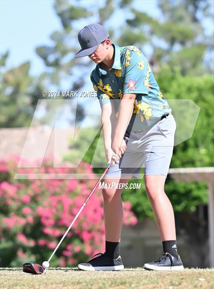 Thumbnail 3 in Metro Invitational Golf Tournament photogallery.