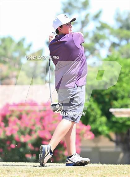 Thumbnail 3 in Metro Invitational Golf Tournament photogallery.