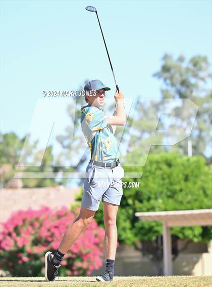 Thumbnail 2 in Metro Invitational Golf Tournament photogallery.