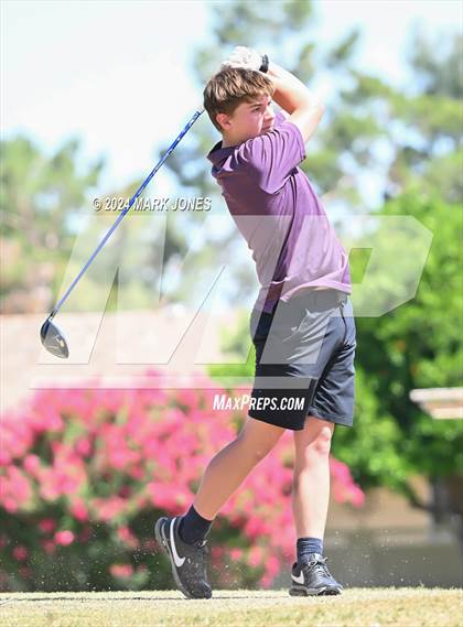 Thumbnail 3 in Metro Invitational Golf Tournament photogallery.