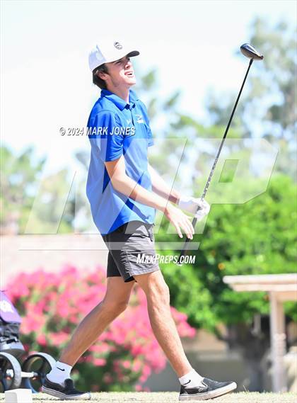 Thumbnail 3 in Metro Invitational Golf Tournament photogallery.