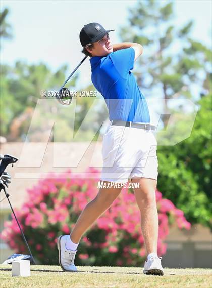 Thumbnail 3 in Metro Invitational Golf Tournament photogallery.