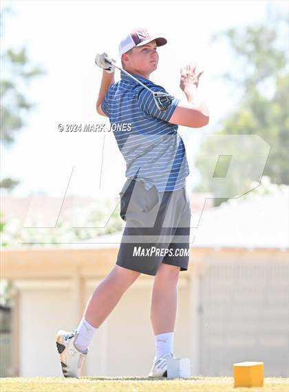 Thumbnail 2 in Metro Invitational Golf Tournament photogallery.