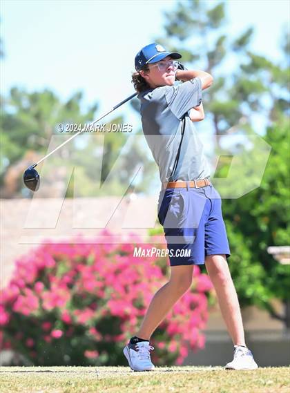 Thumbnail 2 in Metro Invitational Golf Tournament photogallery.