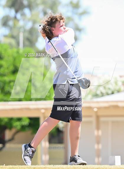 Thumbnail 3 in Metro Invitational Golf Tournament photogallery.