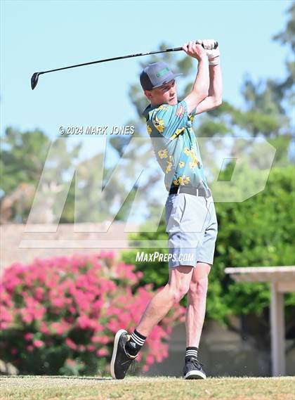 Thumbnail 2 in Metro Invitational Golf Tournament photogallery.