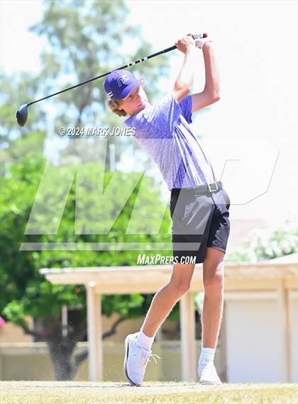 Thumbnail 2 in Metro Invitational Golf Tournament photogallery.