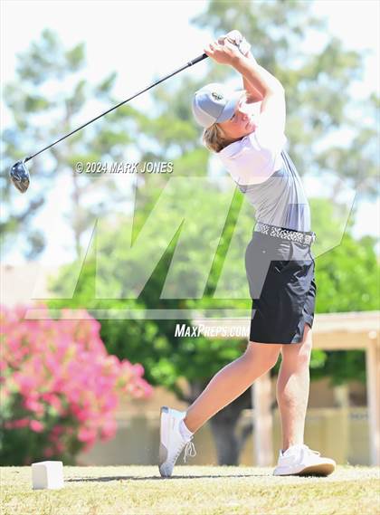 Thumbnail 2 in Metro Invitational Golf Tournament photogallery.