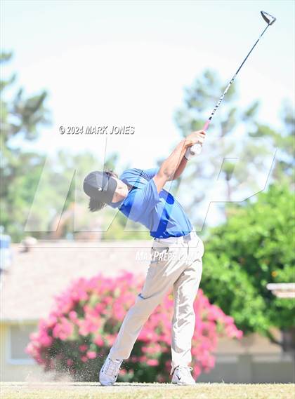 Thumbnail 2 in Metro Invitational Golf Tournament photogallery.