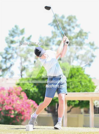 Thumbnail 2 in Metro Invitational Golf Tournament photogallery.
