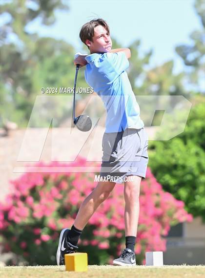 Thumbnail 3 in Metro Invitational Golf Tournament photogallery.