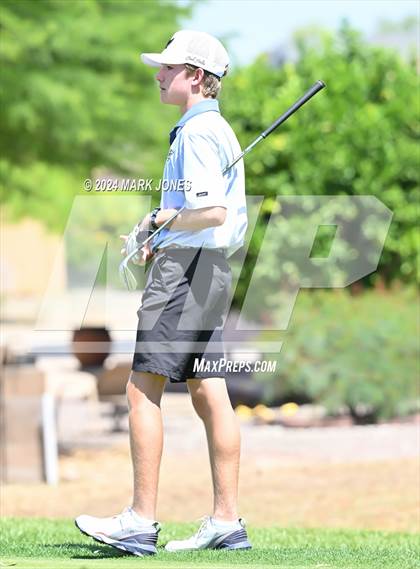 Thumbnail 3 in Metro Invitational Golf Tournament photogallery.