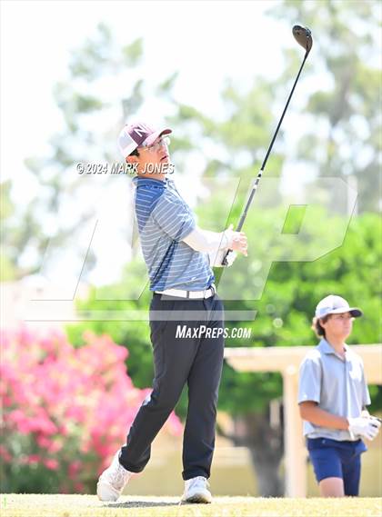 Thumbnail 2 in Metro Invitational Golf Tournament photogallery.