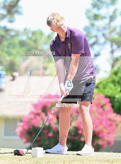 Thumbnail 2 in Metro Invitational Golf Tournament photogallery.