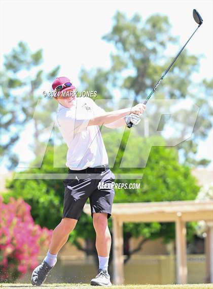 Thumbnail 2 in Metro Invitational Golf Tournament photogallery.