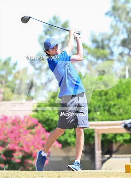 Thumbnail 2 in Metro Invitational Golf Tournament photogallery.
