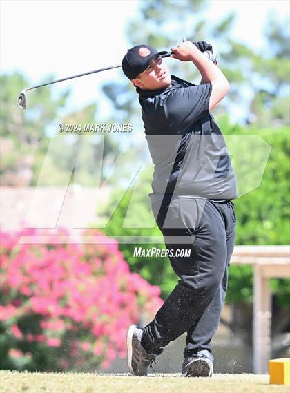 Thumbnail 3 in Metro Invitational Golf Tournament photogallery.