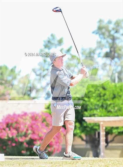 Thumbnail 3 in Metro Invitational Golf Tournament photogallery.