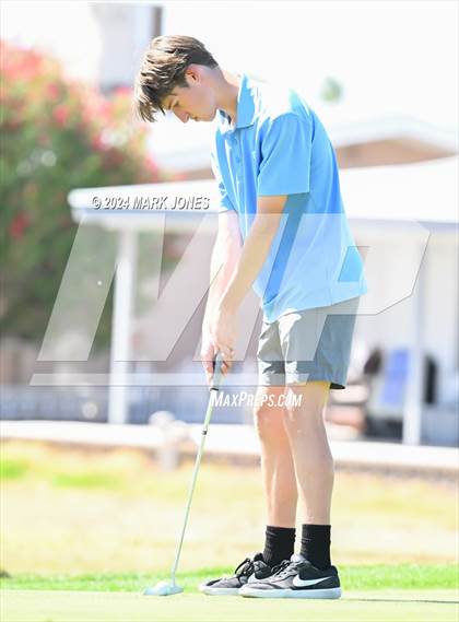 Thumbnail 2 in Metro Invitational Golf Tournament photogallery.