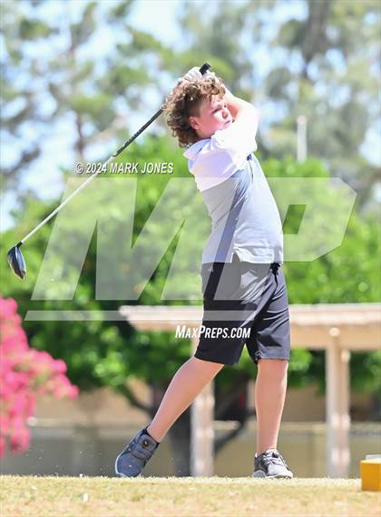 Thumbnail 3 in Metro Invitational Golf Tournament photogallery.