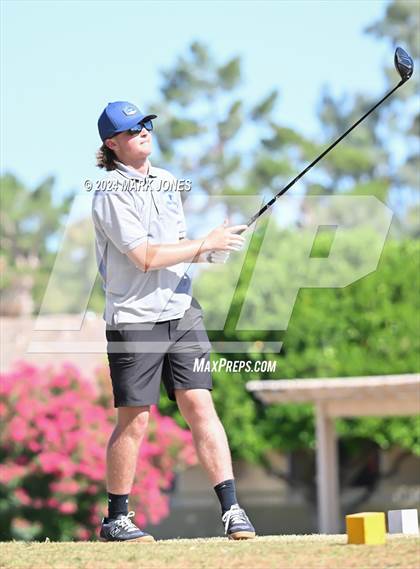 Thumbnail 3 in Metro Invitational Golf Tournament photogallery.