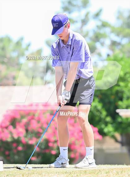 Thumbnail 2 in Metro Invitational Golf Tournament photogallery.