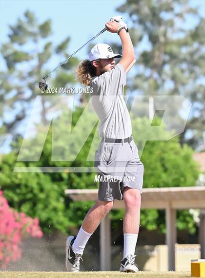 Thumbnail 3 in Metro Invitational Golf Tournament photogallery.