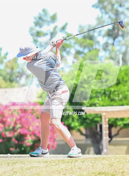 Thumbnail 3 in Metro Invitational Golf Tournament photogallery.