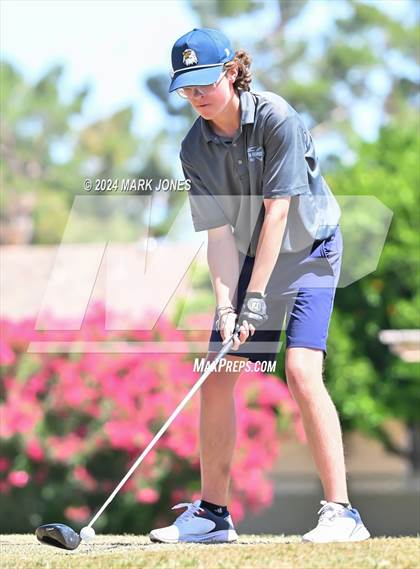 Thumbnail 2 in Metro Invitational Golf Tournament photogallery.