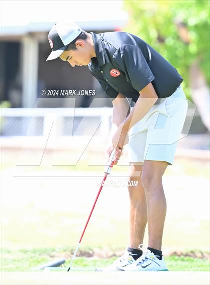 Thumbnail 3 in Metro Invitational Golf Tournament photogallery.
