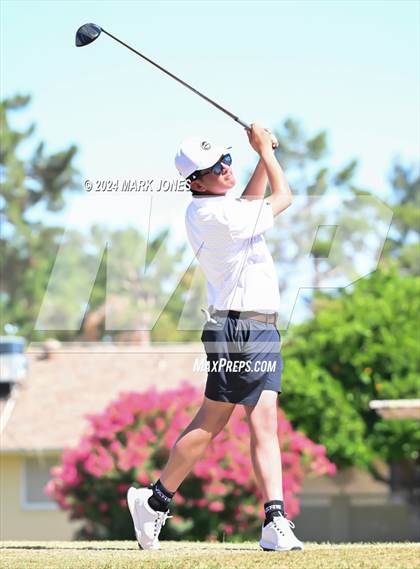 Thumbnail 2 in Metro Invitational Golf Tournament photogallery.