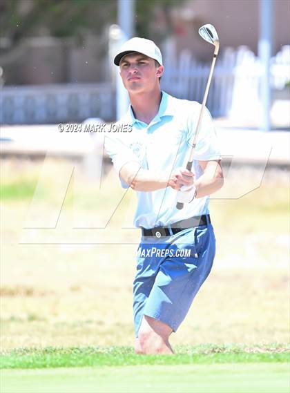 Thumbnail 2 in Metro Invitational Golf Tournament photogallery.