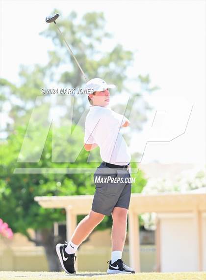 Thumbnail 2 in Metro Invitational Golf Tournament photogallery.