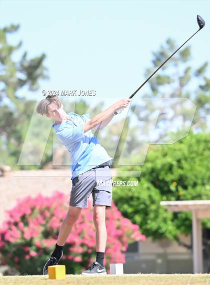 Thumbnail 3 in Metro Invitational Golf Tournament photogallery.