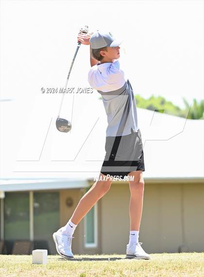 Thumbnail 3 in Metro Invitational Golf Tournament photogallery.