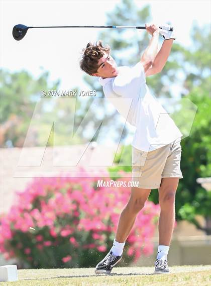 Thumbnail 2 in Metro Invitational Golf Tournament photogallery.