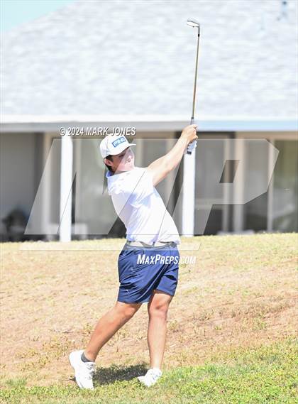 Thumbnail 3 in Metro Invitational Golf Tournament photogallery.