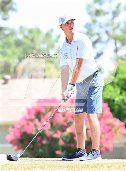 Thumbnail 3 in Metro Invitational Golf Tournament photogallery.