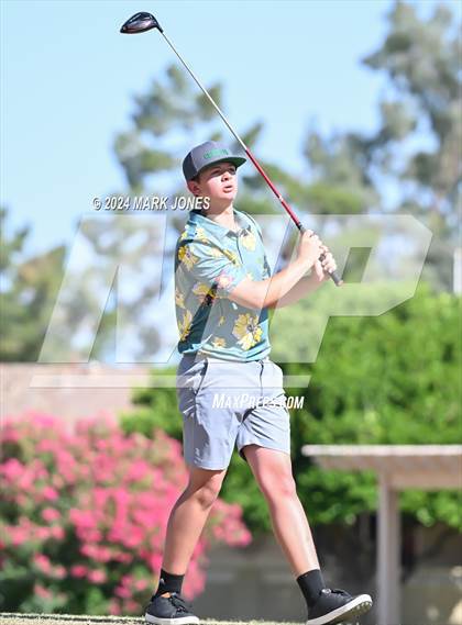 Thumbnail 2 in Metro Invitational Golf Tournament photogallery.