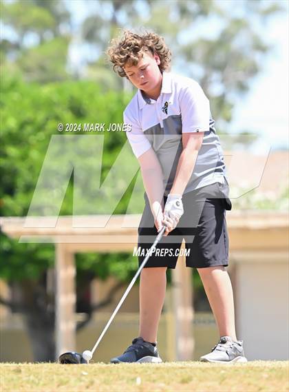 Thumbnail 3 in Metro Invitational Golf Tournament photogallery.
