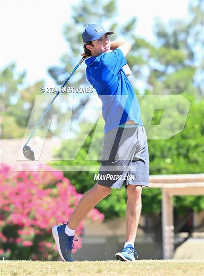 Thumbnail 3 in Metro Invitational Golf Tournament photogallery.