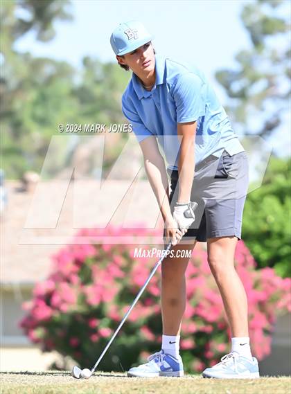 Thumbnail 3 in Metro Invitational Golf Tournament photogallery.