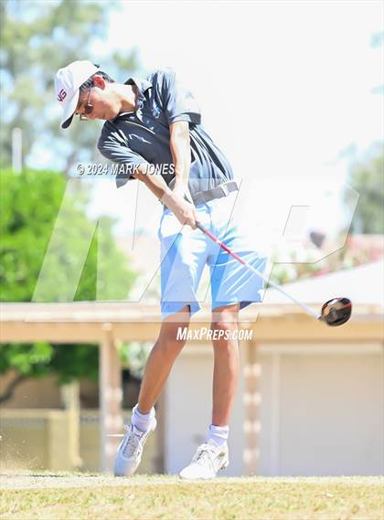 Thumbnail 3 in Metro Invitational Golf Tournament photogallery.