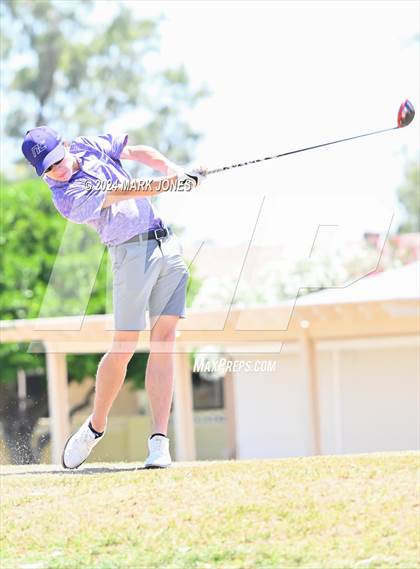 Thumbnail 3 in Metro Invitational Golf Tournament photogallery.