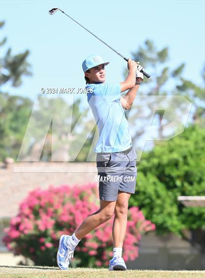 Thumbnail 2 in Metro Invitational Golf Tournament photogallery.