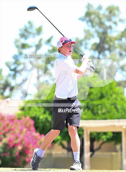 Thumbnail 2 in Metro Invitational Golf Tournament photogallery.